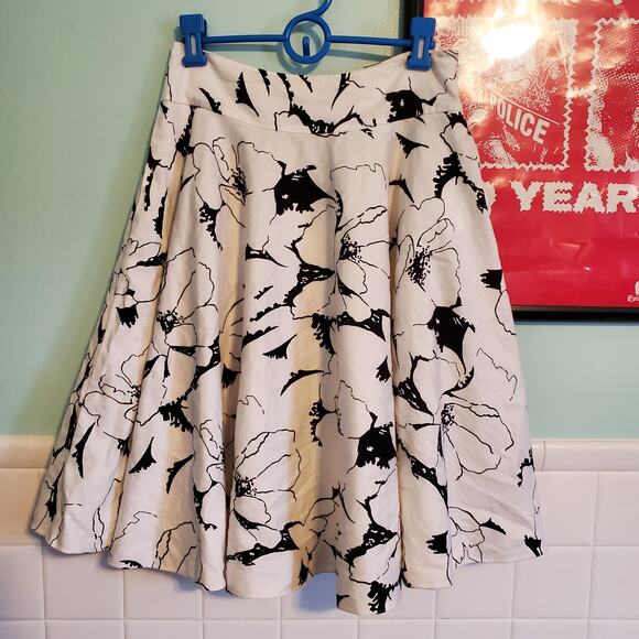 Ralph Lauren Black Label Black White Floral Flare Full Knee Length Skirt - Picture 2 of 10